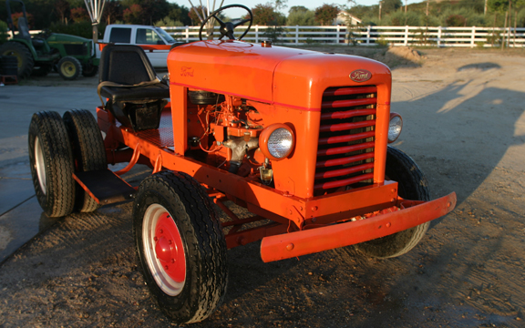 1951 FORD TORO Groundsmaster Golf Tugger Antique Hot Rod Tractor with a Flathead Six for Sale... Runs Great!